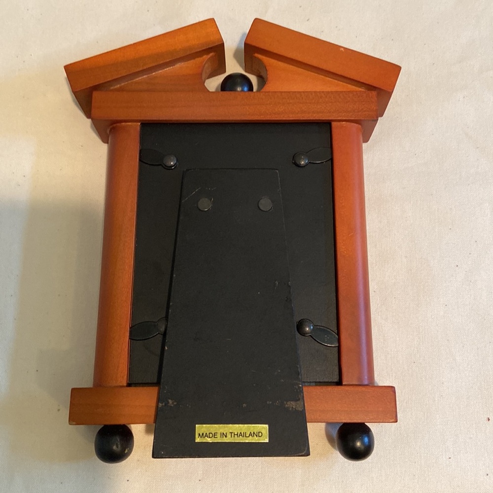 Picture frame - Picture 2 of 4